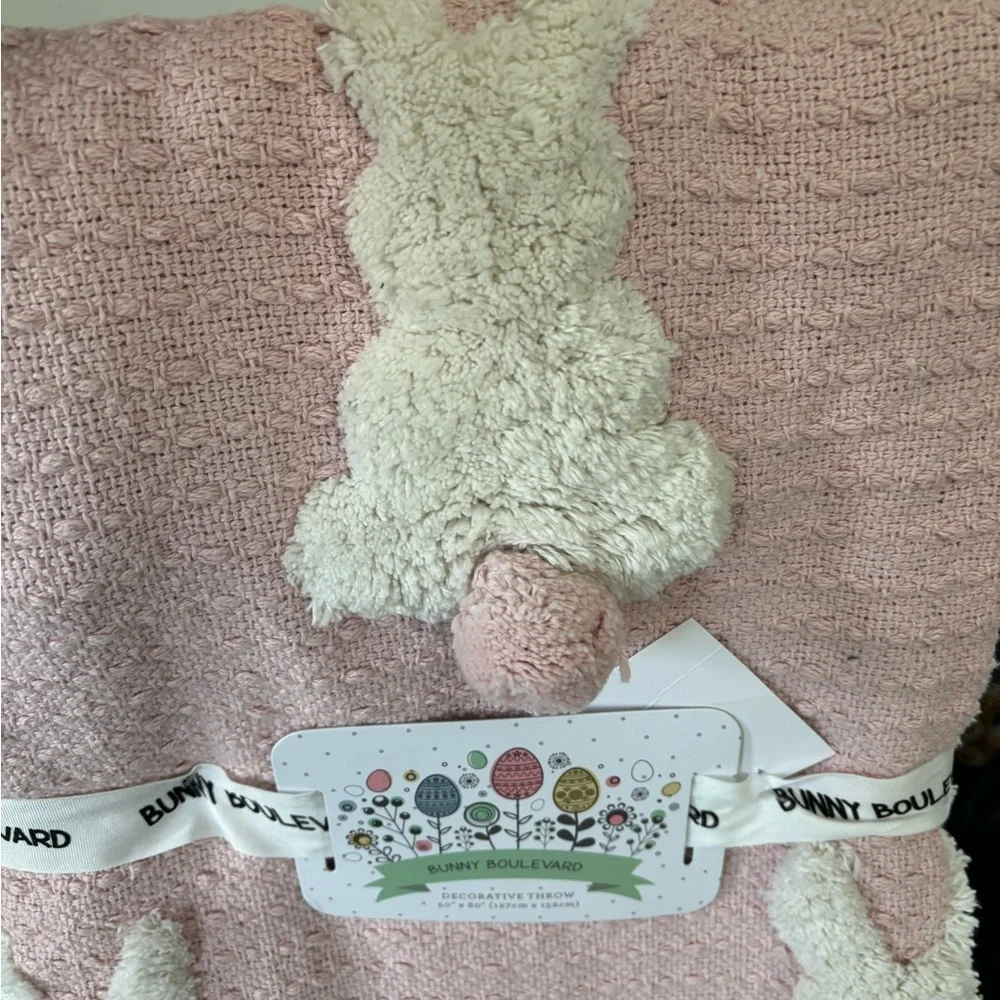 Bunny rabbit throw nwt tags Easter Spring blanket
